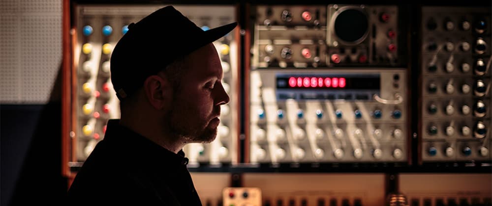 DJ Shadow 即將推出新大碟 'The Mountain Will Fall'